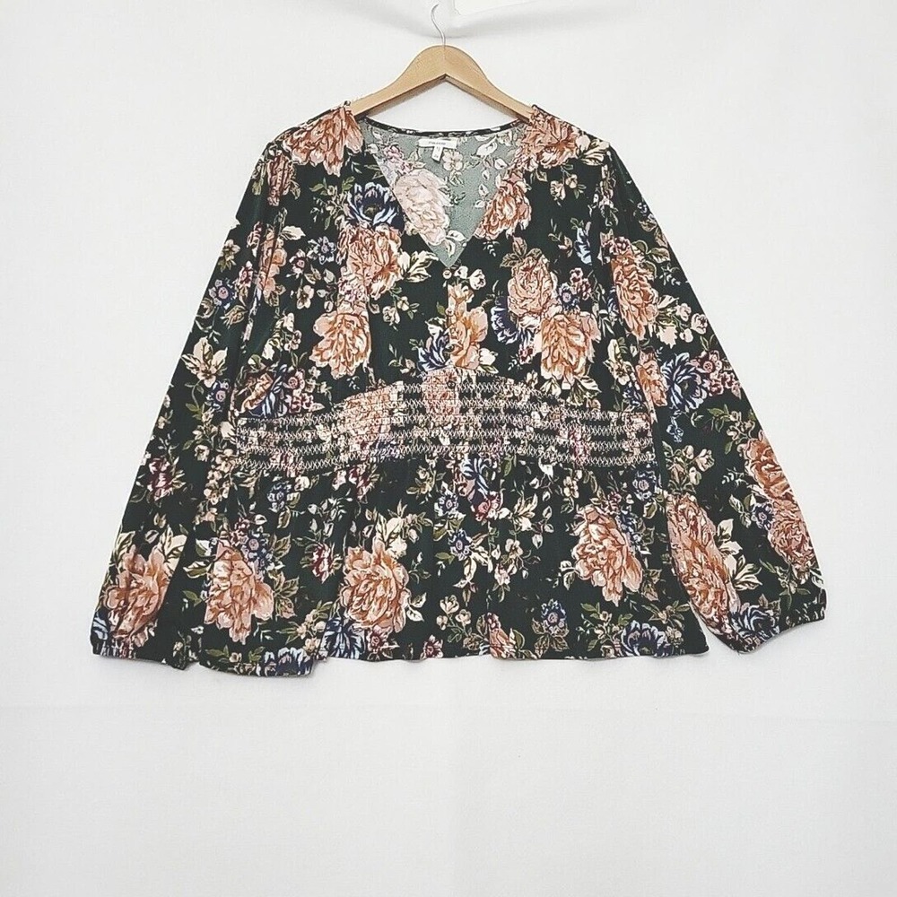 Maurices Womens Plus Size 2X Green Floral Top Smocked Long Sleeve Stretch V Neck
